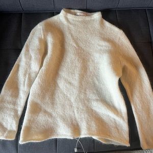 Chloe sweater